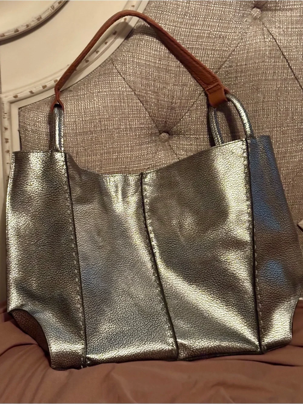 THE SAK - FELIX TOTE - Metallic Silver